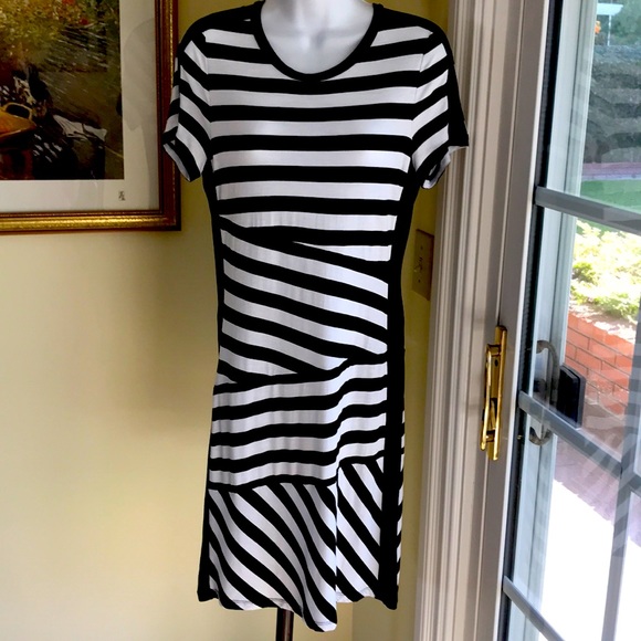 MICHAEL KORS BLACK WHITE GEOMETRIC STRIPE COTTON DRESS SHORT SLEEVES size S - Picture 1 of 10